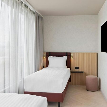 Residence Inn By Marriott Geneva City Nations Exterior foto